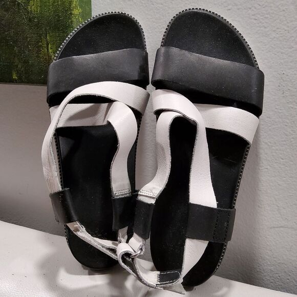 Sorel Roaming Criss-Cross Sling Back Sandals Size 8,5 - Picture 5 of 10